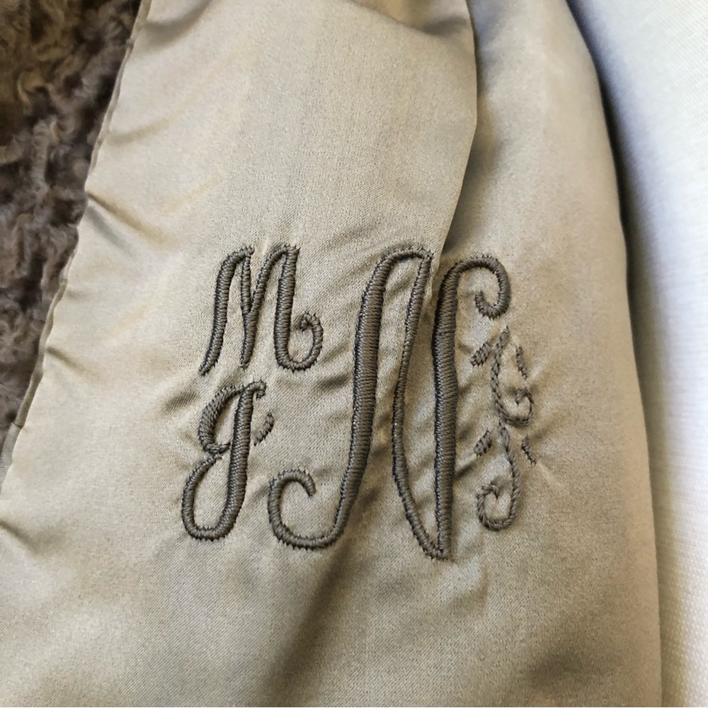 Elegant Brown Fur-Trimmed Women's Coat - Picture 9 of 14